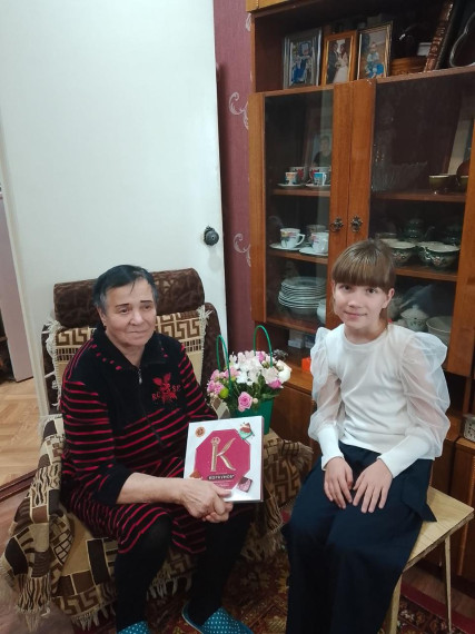 Коллектив Ровенской средней школы поздравляет с Днем рождения ветерана педагогического труда Воробьёву Веру Ивановну..